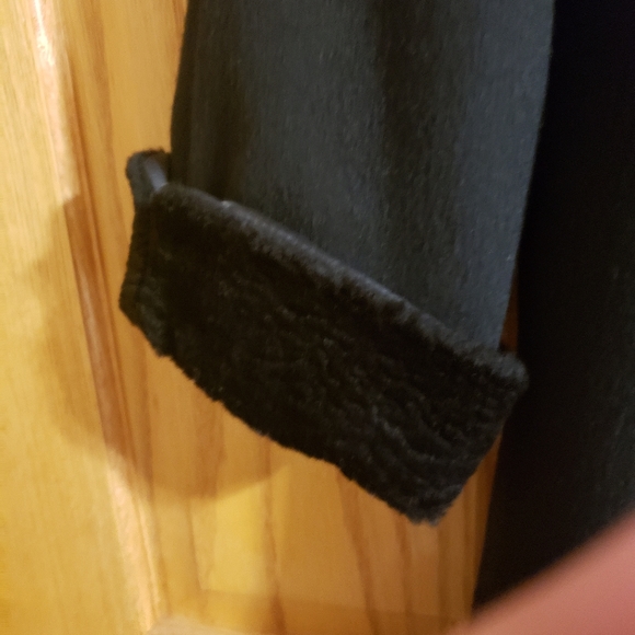 Womens coat - Picture 3 of 3